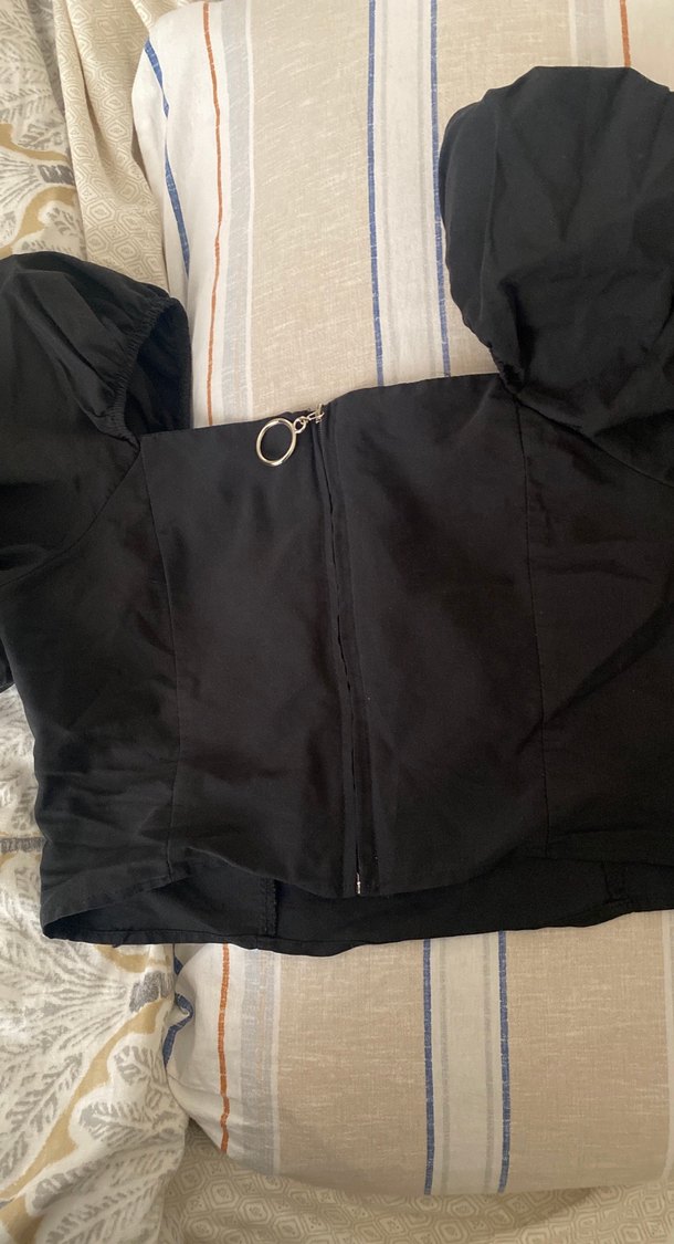 Siyah crop kadın bluz - Görsel 3