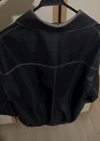 Bershka Siyah Deri Ceket - Görsel 2