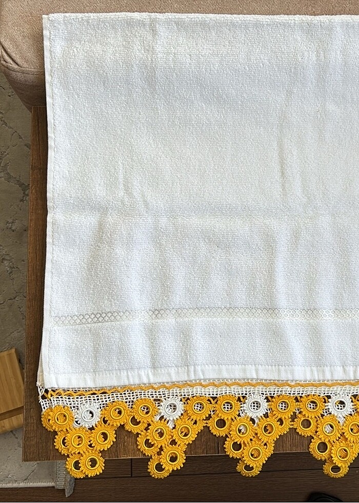 El işlemeli yüz havlusu - Görsel 2