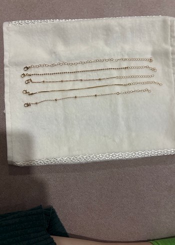 Zincir Detaylı Altın Renk Bohem Bileklik - Görsel 2