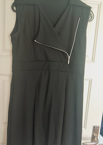 Siyah Uzun Kollarsız Ofis Elbisesi - Görsel 6