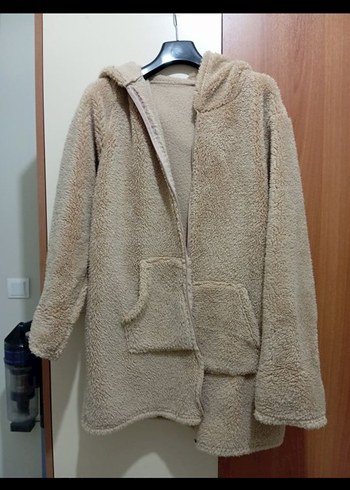 Kadın Bej Peluş Kapüşonlu Midi Kaban