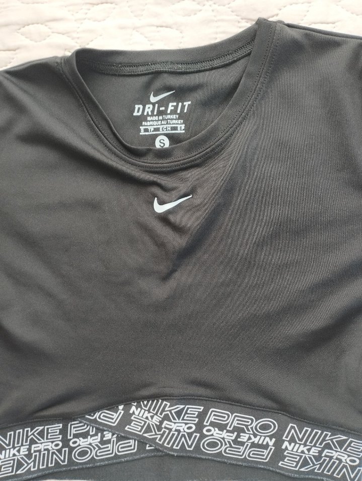 Siyah Nike Pro Crop Tişört - Görsel 2