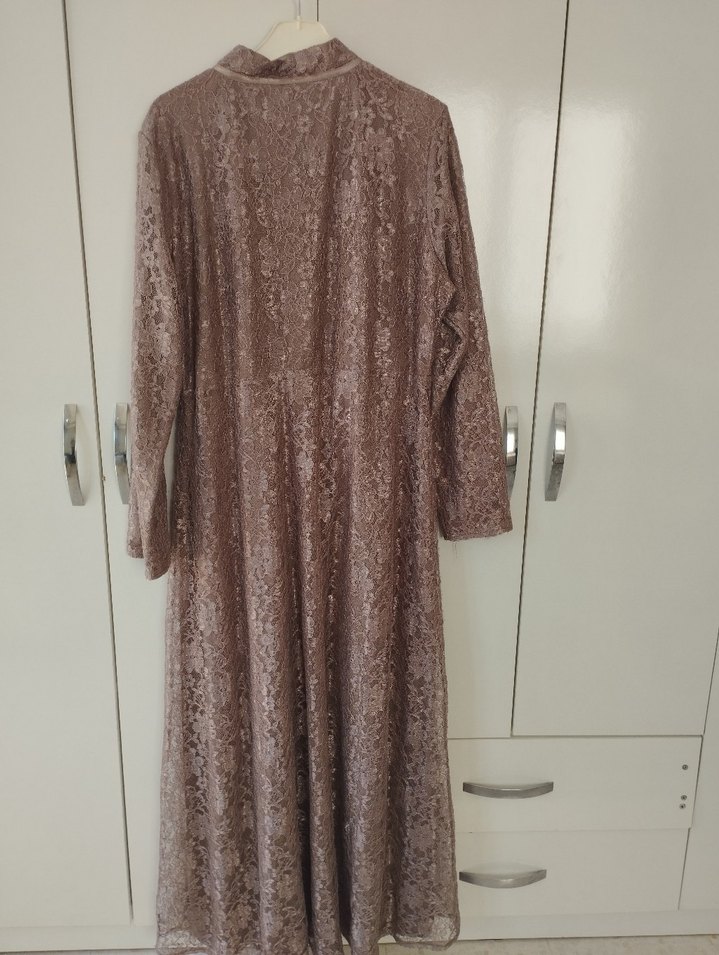 Dantel Detaylı Bej Kadın Uzun Elbise - Görsel 5