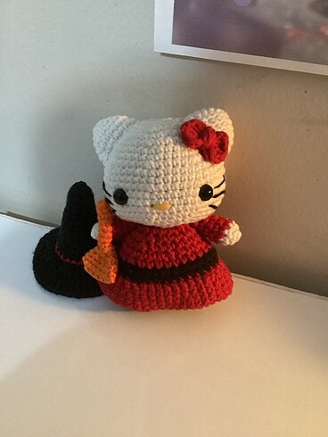 Beden Hello kitty cadı örgü