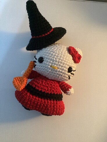 Beden Renk Hello kitty cadı örgü
