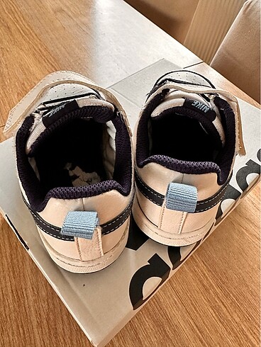 23 Beden Nike 23,5 numara ayakkabı