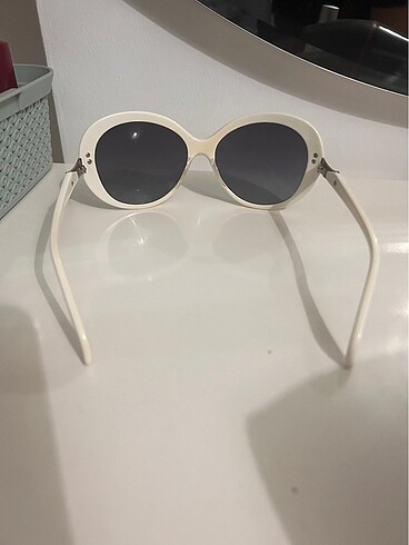 Karen Walker Karen Walker Beyaz Güneş Gözlüğü