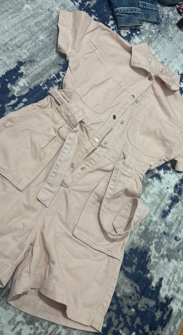 Pembe Kısa Kollu Kadın Tulum - Görsel 2