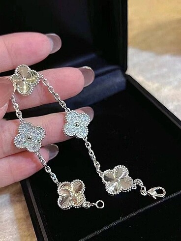 Van Cleef & Arpels Van Cleef Arpels Bileklik