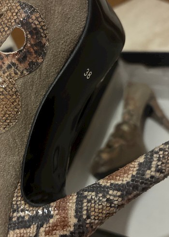 Kahverengi Süet Yılan Desenli Stiletto Topuklu - Görsel 4