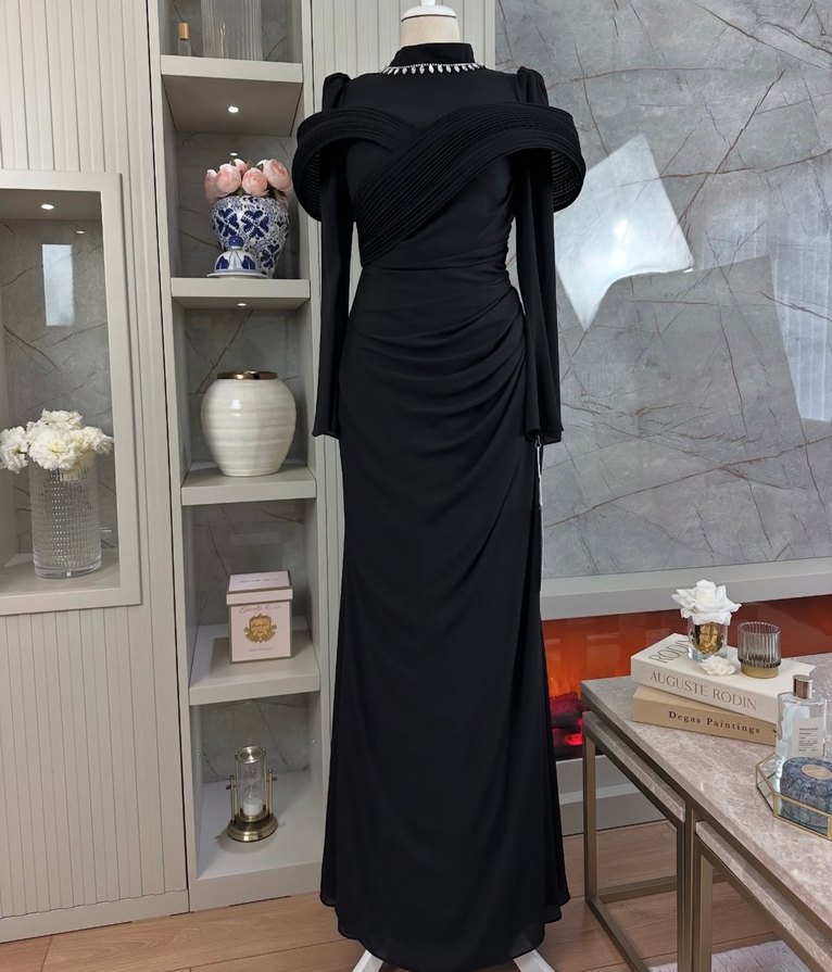 Siyah Pileli Uzun Kadın Abiye Elbise - Görsel 2