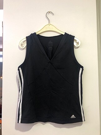 Adidas spor atlet