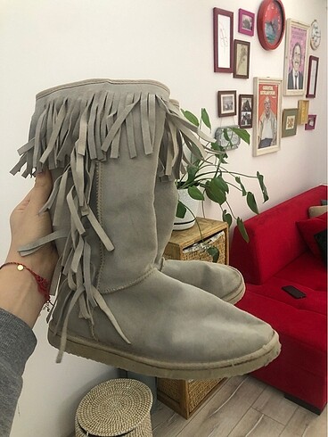 Puskullu ugg