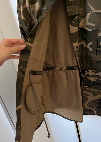 Düğmeli Kamuflaj Desenli Kadın Ceket - Görsel 2