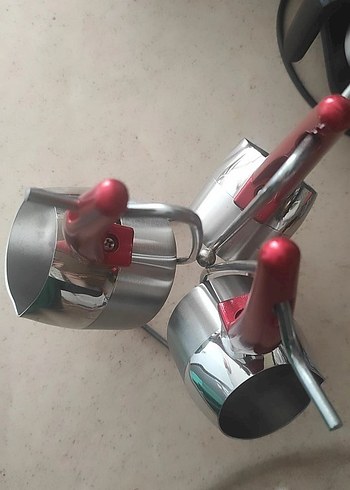 Beden Kırmızı Saplı Çelik Standlı Karaca 3 lü cezve takımı