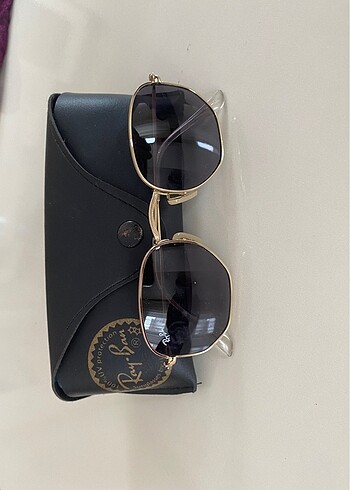 Rayban güneş gözlüğü
