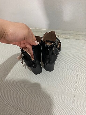 36 Beden Kadın fermuarlı topuklu sandalet