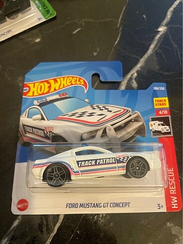 Hotwheels 2022 ürünü kapalı kutu