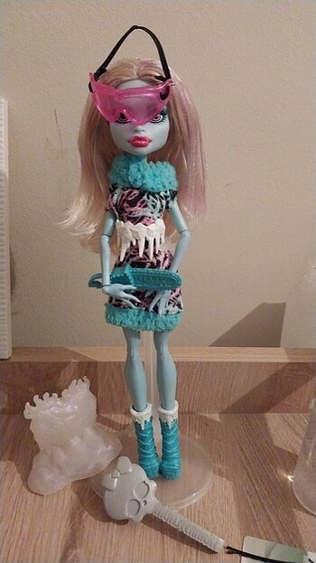 Monster high