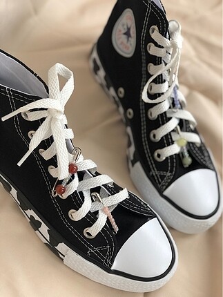 38 Beden Siyah converse