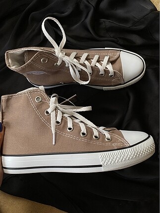 36 Beden Kahverengi uzun converse