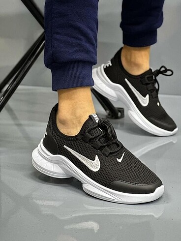 Nike triko Çocuk Spor Ayakkabı