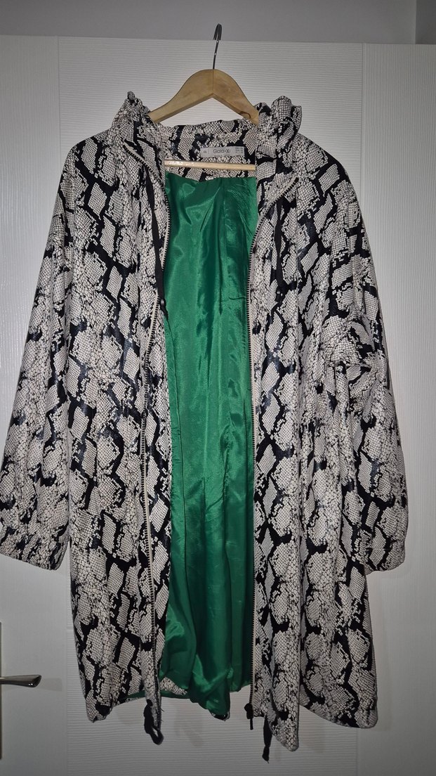 Yılan Desenli Uzun Kadın kap yağmurluk - Görsel 2