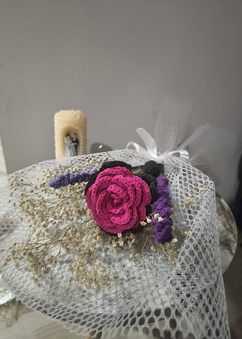 Gotik tarzda el yapımı çiçek buketi - Görsel 2