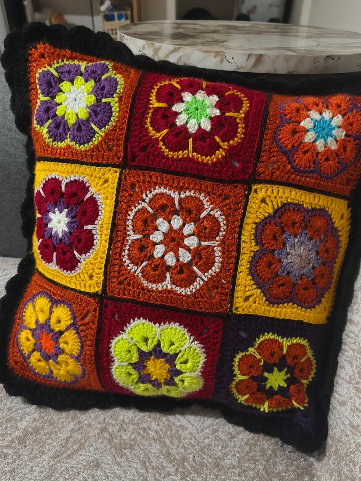 Çiçek Desenli Çok Renkli Bohem Minder Kılıfı - Görsel 4