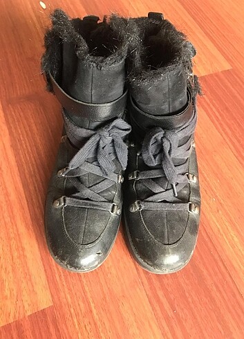 38 Beden siyah Renk Nine west orjinal bot