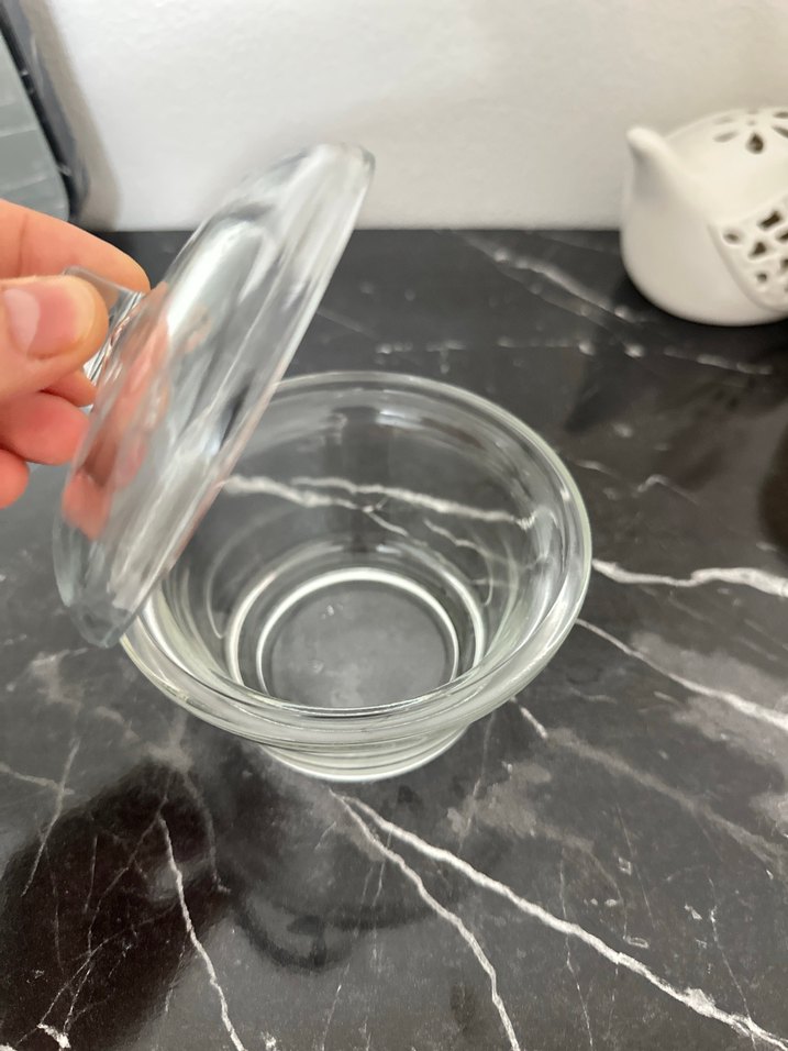 Şeffaf Cam Kapaklı Küçük Kase - Görsel 2