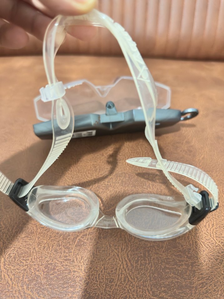 Şeffaf Minimalist Yüzücü Gözlüğü - Görsel 2