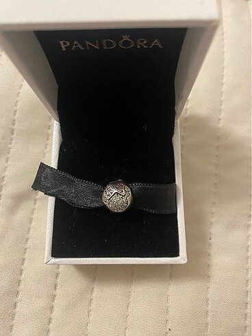 Pandora Pandora charm