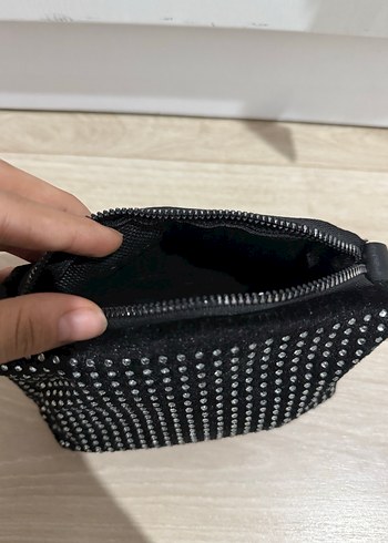 Siyah çanta - Görsel 2