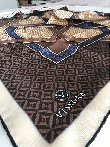 Vissona eşarp