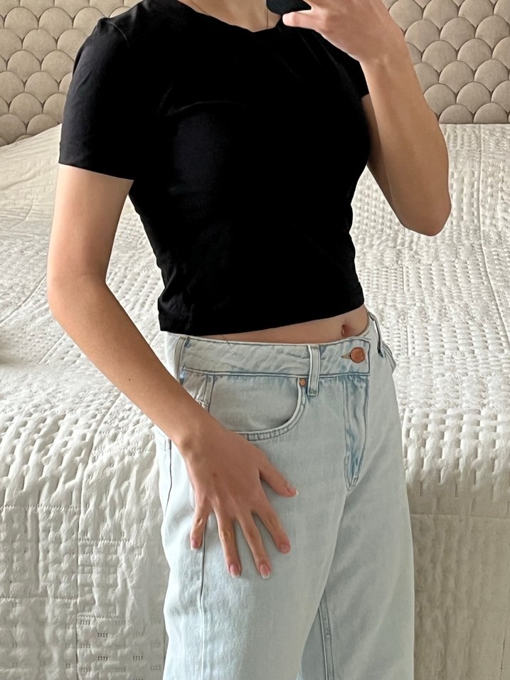 Siyah Kısa Kollu Crop Top Kadın - Görsel 2