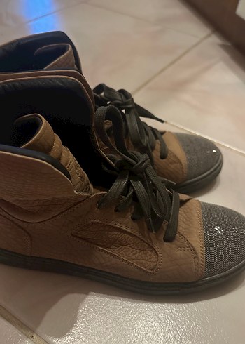 Kahverengi kadın Bot - Görsel 7