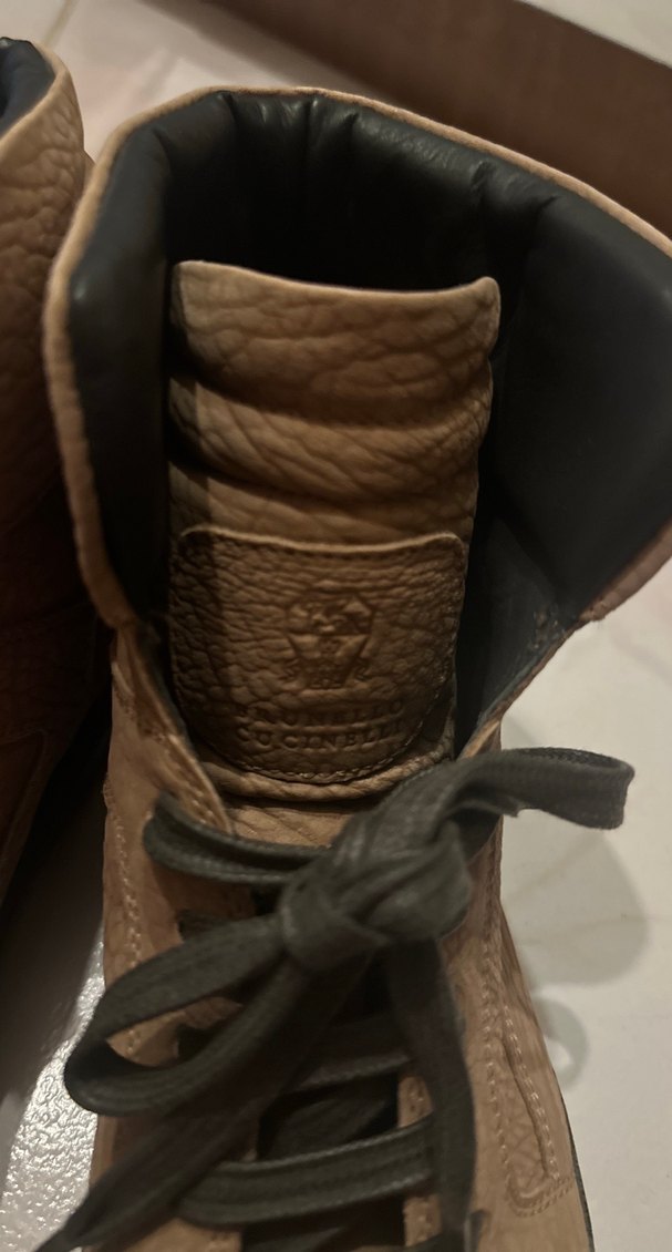 Kahverengi kadın Bot - Görsel 2