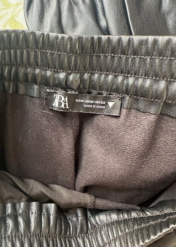 Zara Siyah Deri Kadın Rahat Kesim Pantolon - Görsel 5