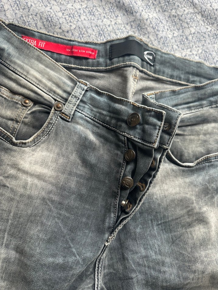 Gri Düğmeli dar Kesim Erkek Kot Pantolon - Görsel 3