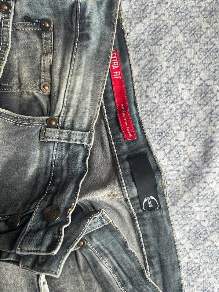 Gri Düğmeli dar Kesim Erkek Kot Pantolon - Görsel 4