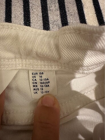 12-13 Yaş Beden beyaz Renk HM İSPANYOL PAÇA KOT PANTOLON