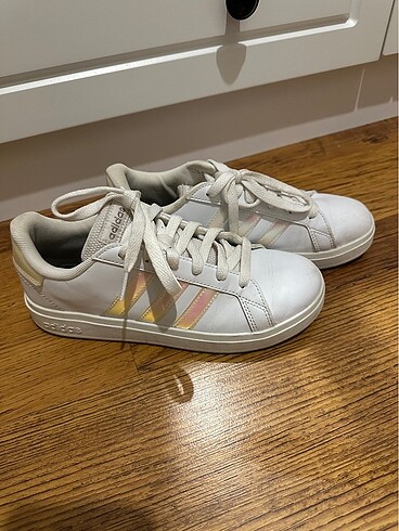 Adidas ayakkabı
