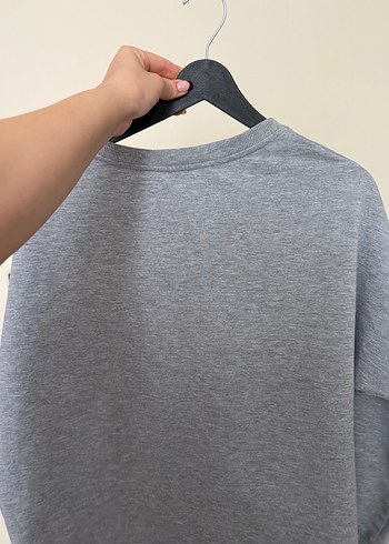 Gri Zincir Detaylı Kadın Sweatshirt - Görsel 2