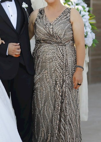 Drapeli V Yaka Yılan Desenli Uzun Abiye - Görsel 3