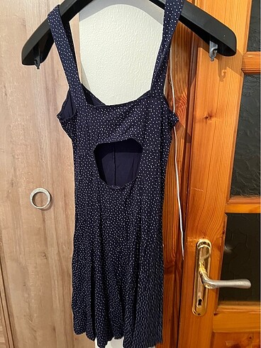 Bershka Elbise