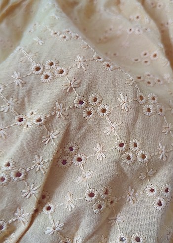 Sarı İşlemeli Kısa Bohem Bluz - Görsel 2