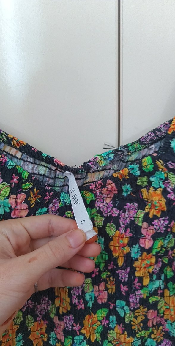 Çiçek Desenli Kısa Kollu Mini Bluz - Görsel 3