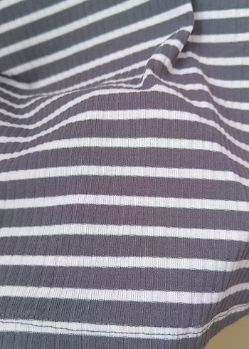 Gri Çizgili Yarım Balıkçı Yaka Kadın Kazak - Görsel 2